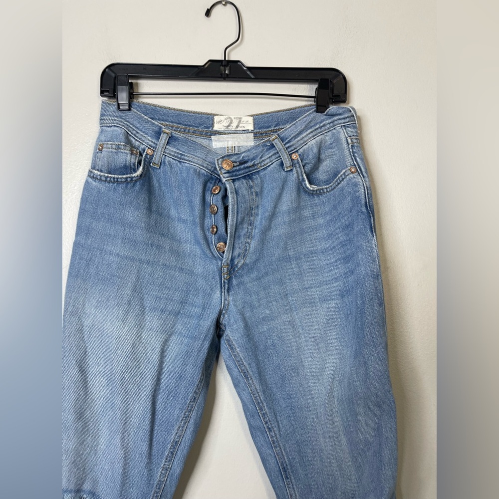 Free People Maggie Mid Rise Light Stone Washed Blue Jeans Sz 27 Raw Hem - Picture 3 of 10
